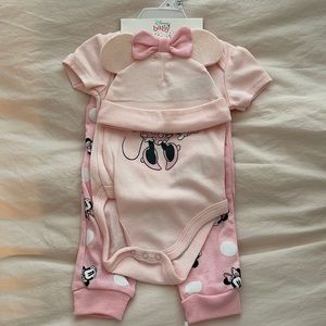 Baby Disney outfit new with tags 6-9 months